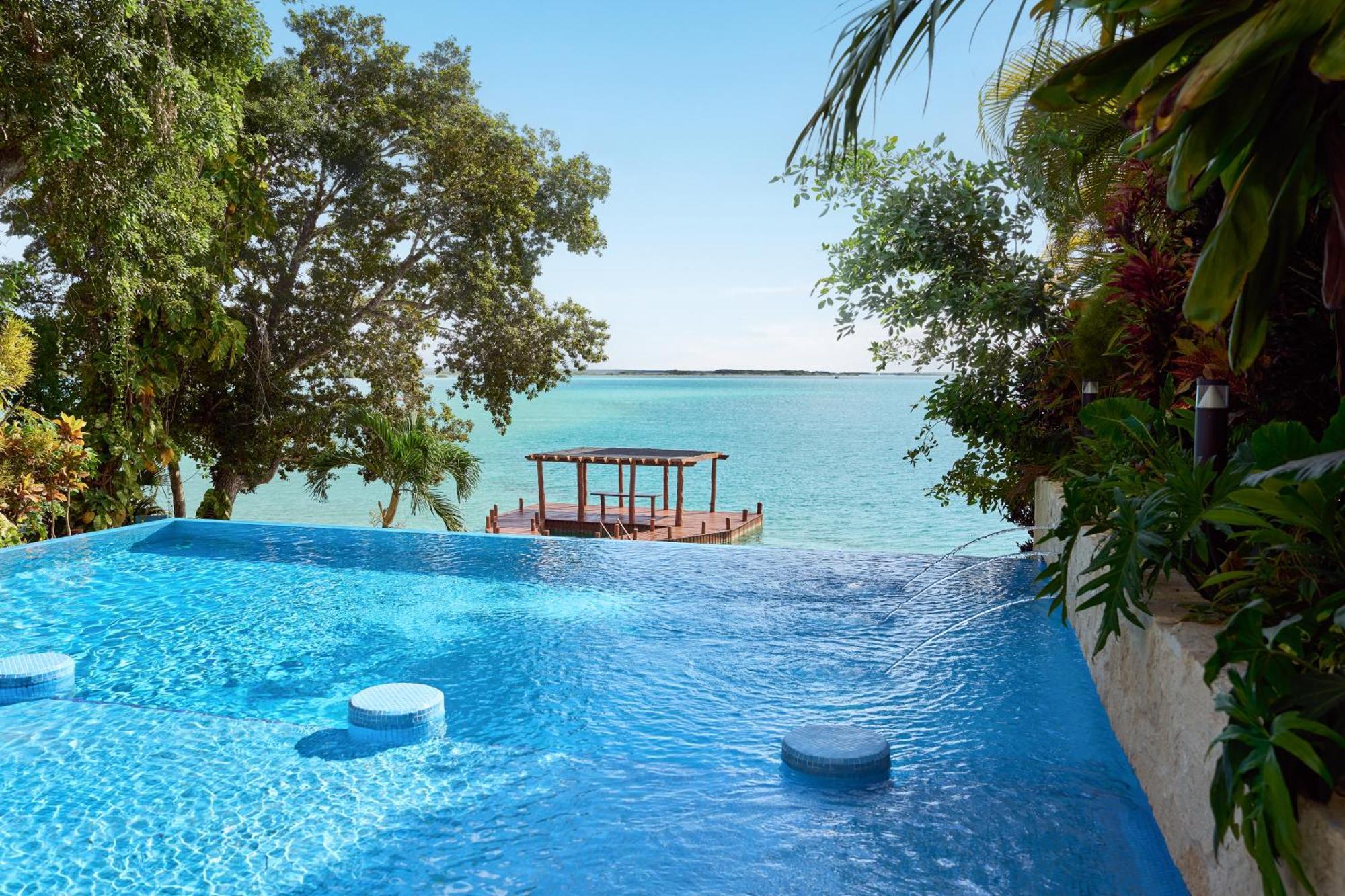 Cristalino Lagoon Front Hotel, Restaurant & Spa Bacalar Exterior photo